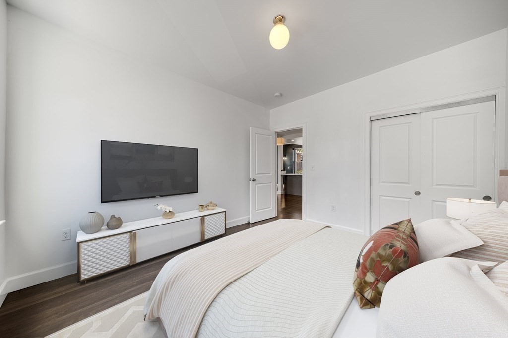 28 Hawthorne Street, Unit 1 Chelsea, MA 02150 - Photo 9 of 38