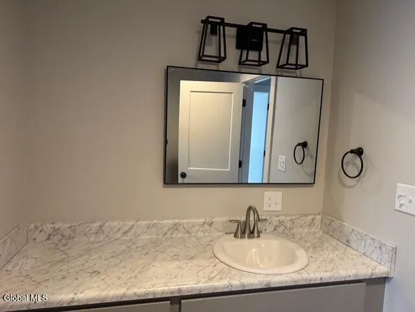 $2,295 | 199 Highway 4, Northumberland, NY 12871