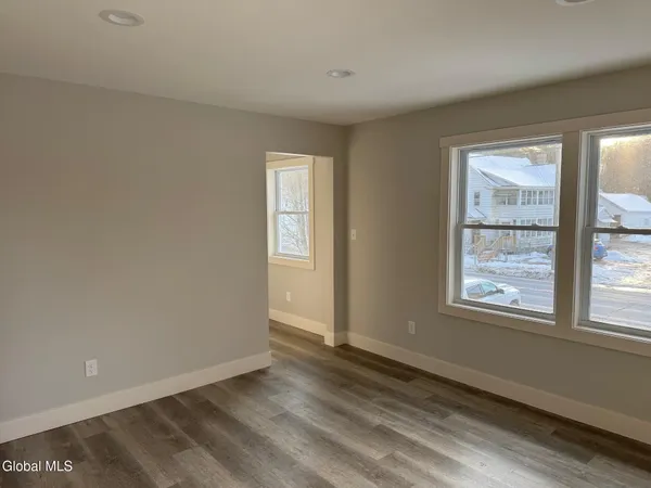 $2,295 | 199 Highway 4, Northumberland, NY 12871