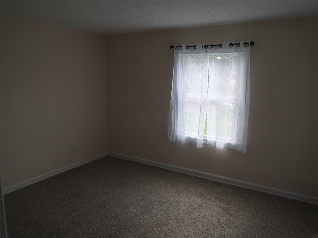 3370 Beulah Road Columbus, OH 43224 - Photo 8 of 20 6
