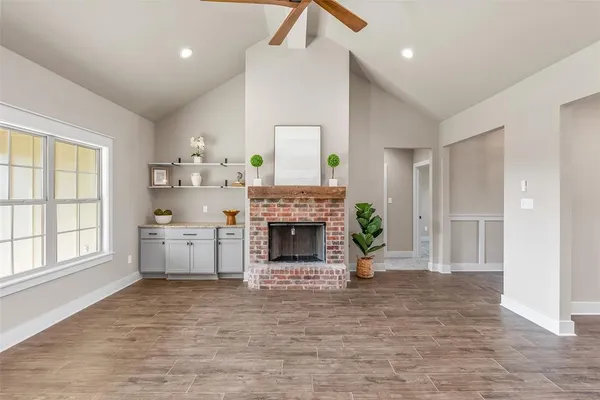 $425,000 | 125 Sitka Loop, Haughton, LA 71037