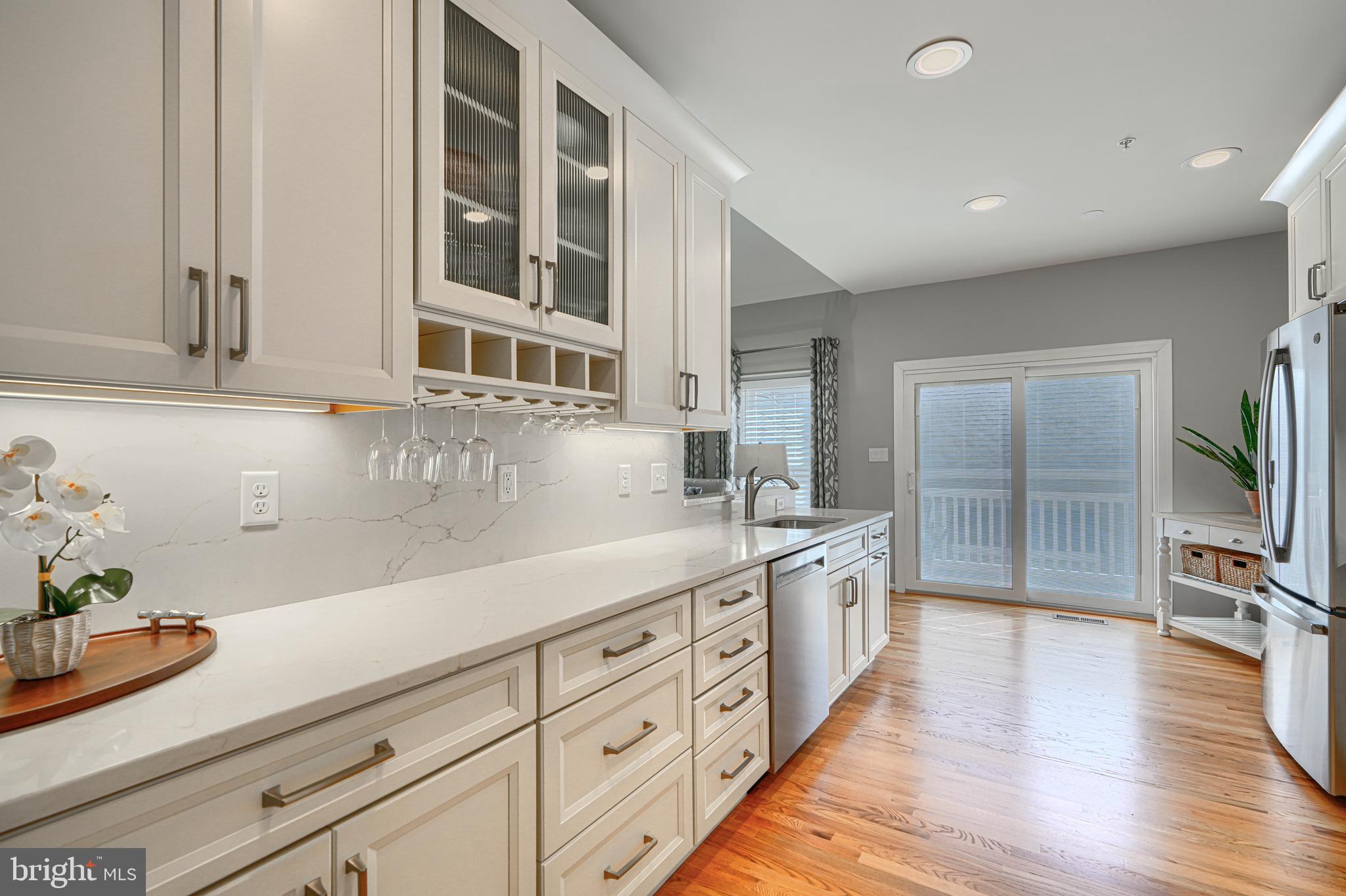 10765 Autumn Splendor Drive, Unit 52 Columbia, MD 21044 - Photo 10 of 29 Built-ins and display cabinetry