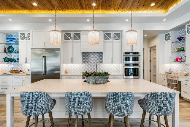 $4,950,000 | 835 Iris Lane, Vero Beach, FL 32963