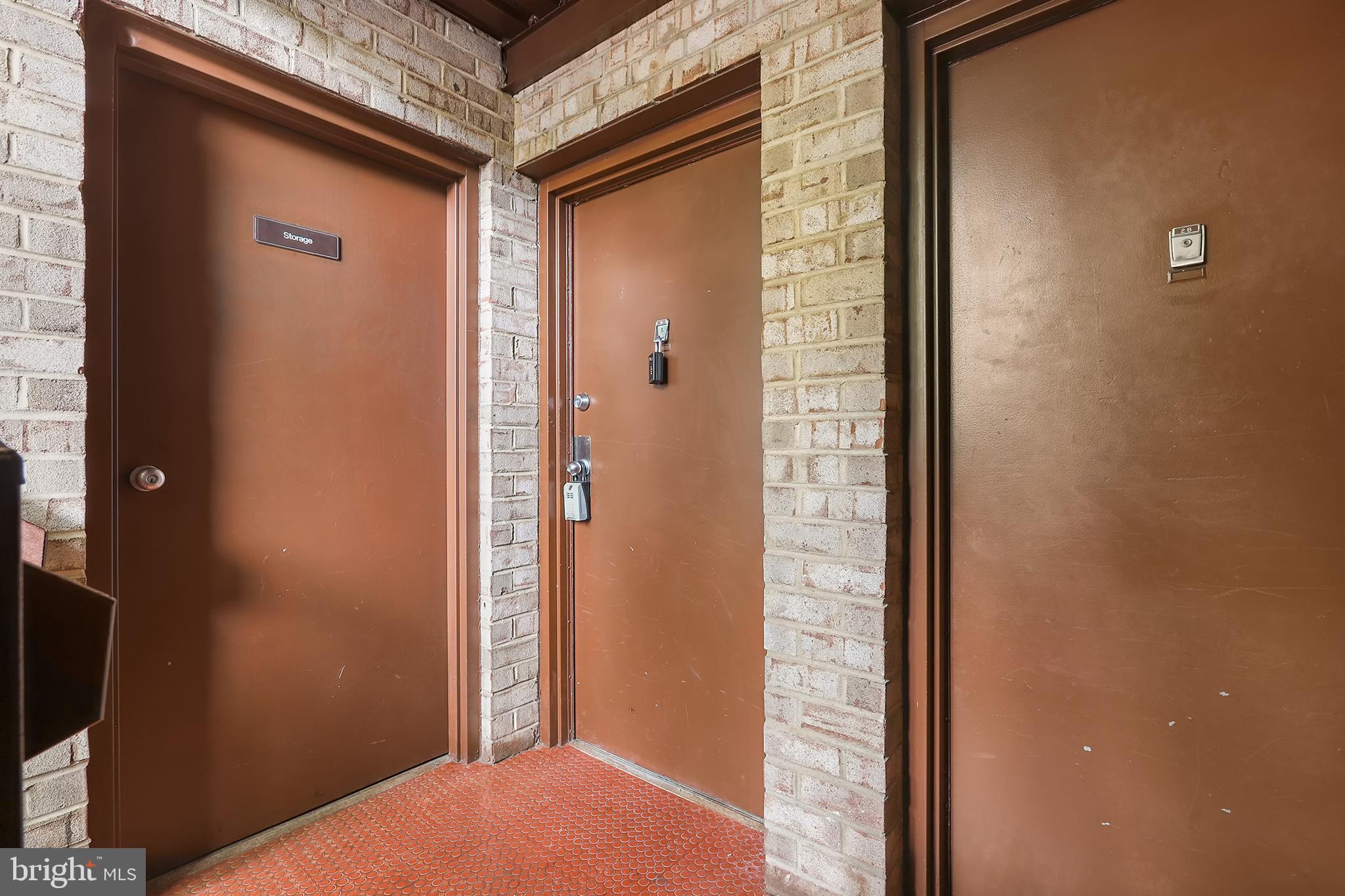 2259 Castle Rock Square, Unit 1B Reston, VA 20191 - Photo 3 of 27 Gallery Image 3