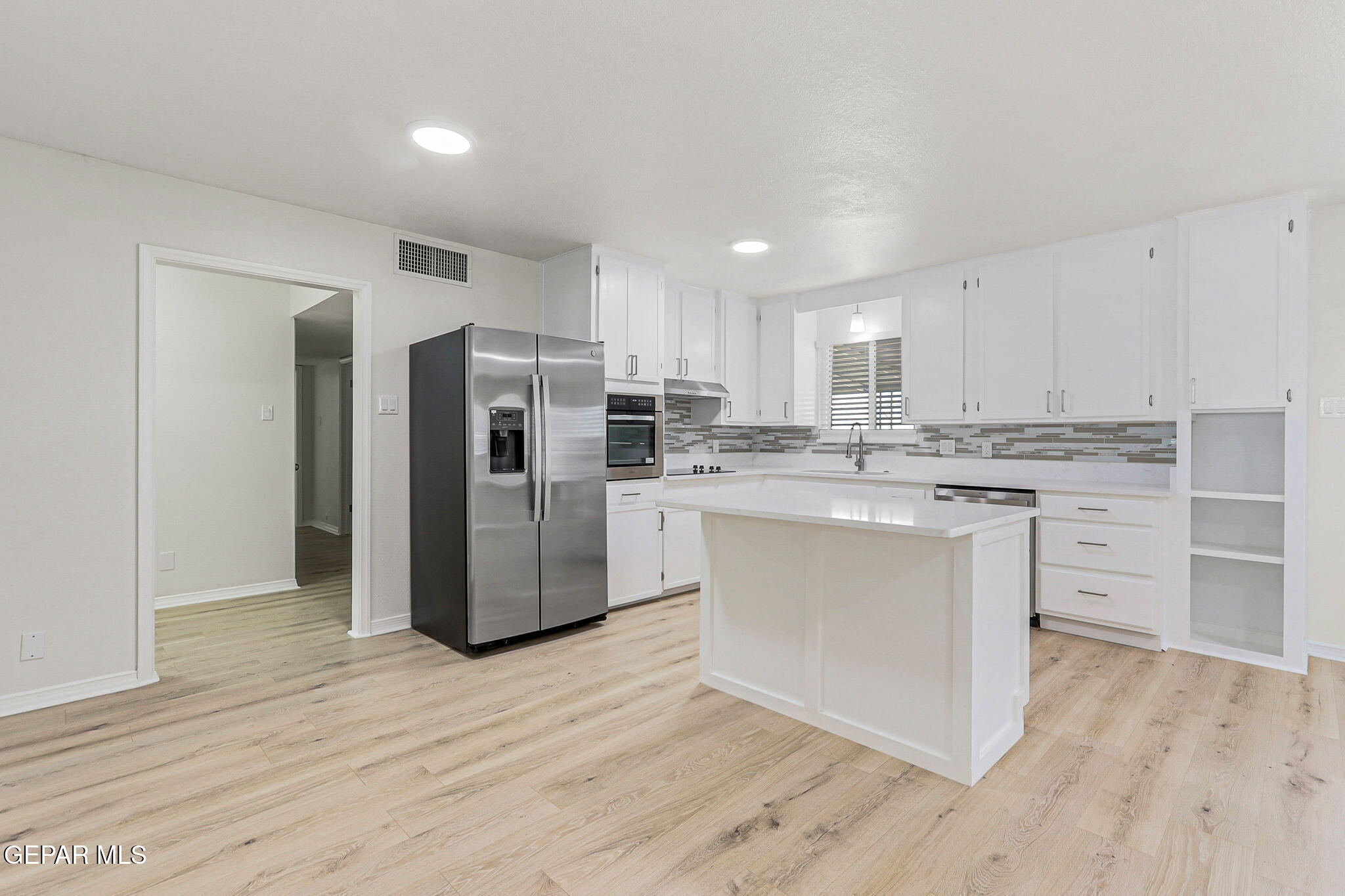 309 Clairemont Road El Paso, TX 79912 - Photo 13 of 40 63-web-or-mls-IMG_8852