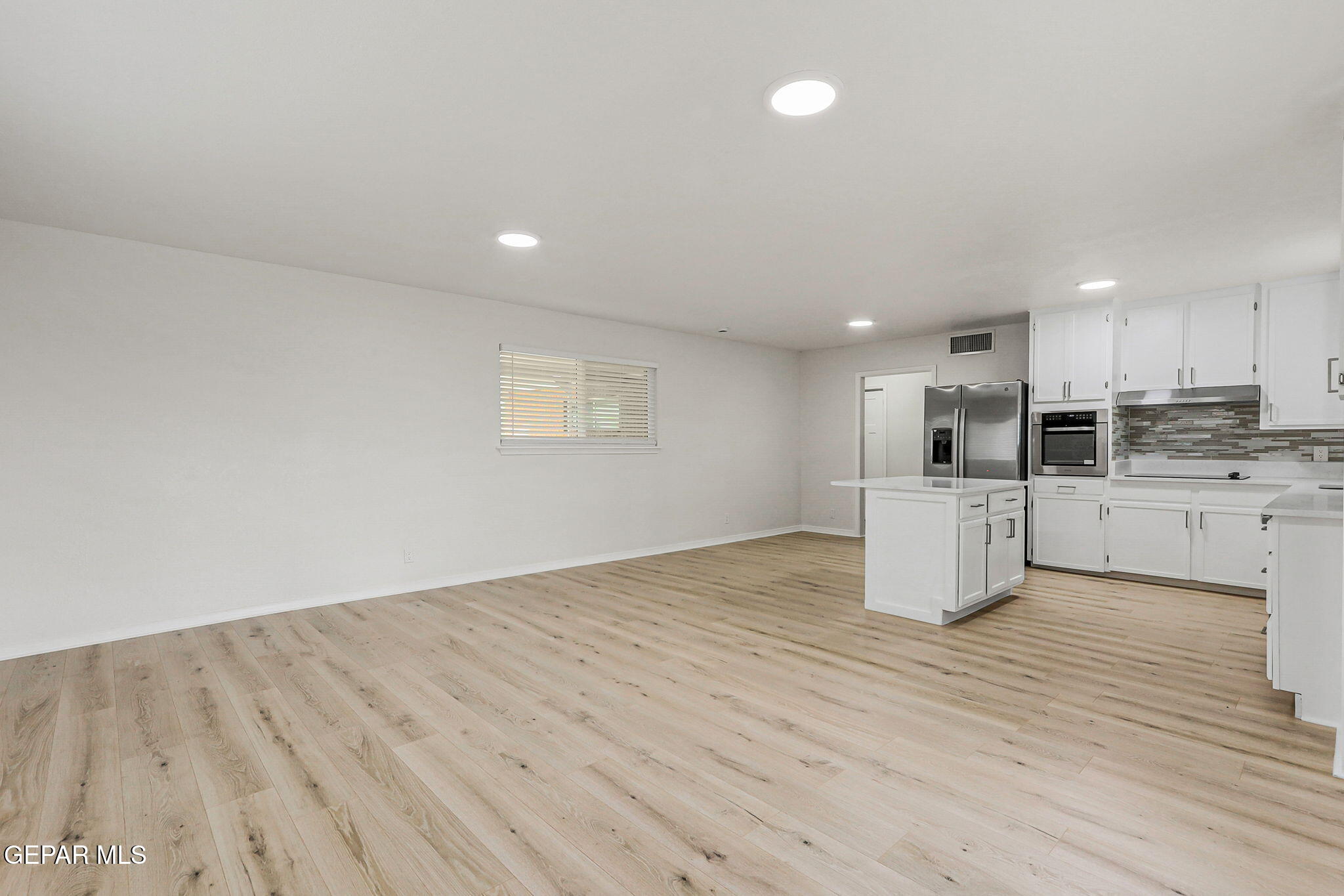 309 Clairemont Road El Paso, TX 79912 - Photo 15 of 40 52-web-or-mls-IMG_8774