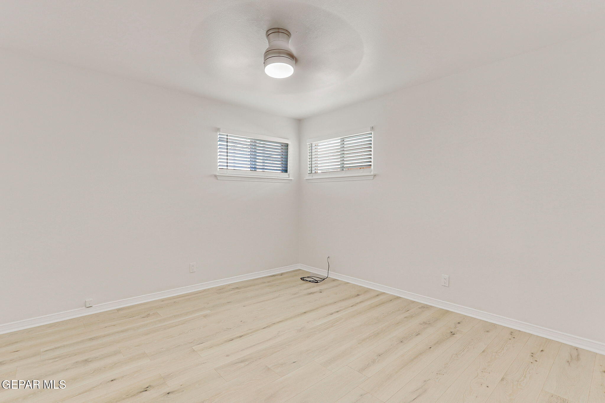 309 Clairemont Road El Paso, TX 79912 - Photo 27 of 40 43-web-or-mls-IMG_8712