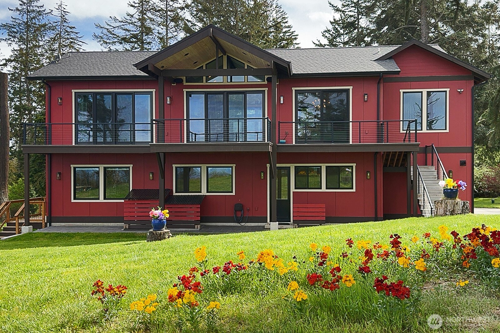 2265 West Beach Road Oak Harbor, WA 98277 - Photo 3 of 39 Gallery Image 3