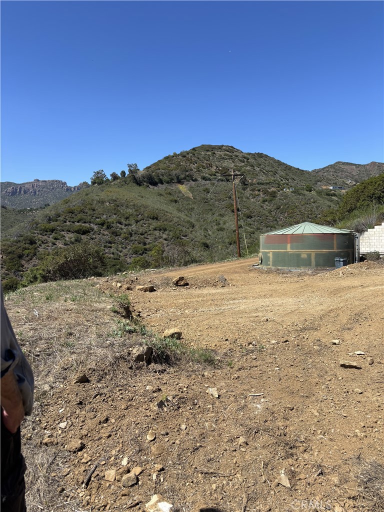 12110 Yellow Hill Road Malibu, CA 90265 - Photo 6 of 9