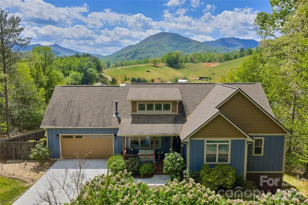 $750,000 | 4 Oak Mountain Drive, Leicester, NC 28748