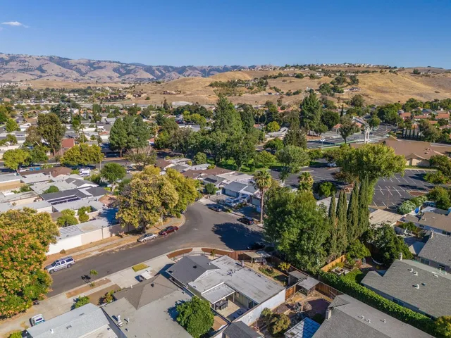 $1,098,000 | 3891 Marfrance Drive, San Jose, CA 95121