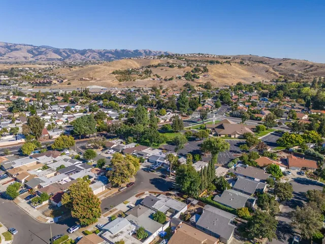 $1,098,000 | 3891 Marfrance Drive, San Jose, CA 95121