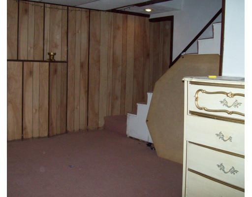 8 Waterhouse Road Stoneham, MA 02180 - Photo 9 of 9 Gallery Image 9