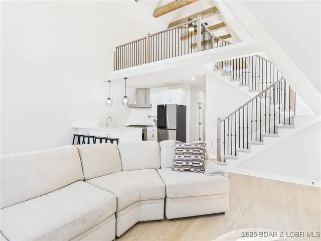 $650,000 | 37 Kejo Point Road, Gravois Mills, MO 65037