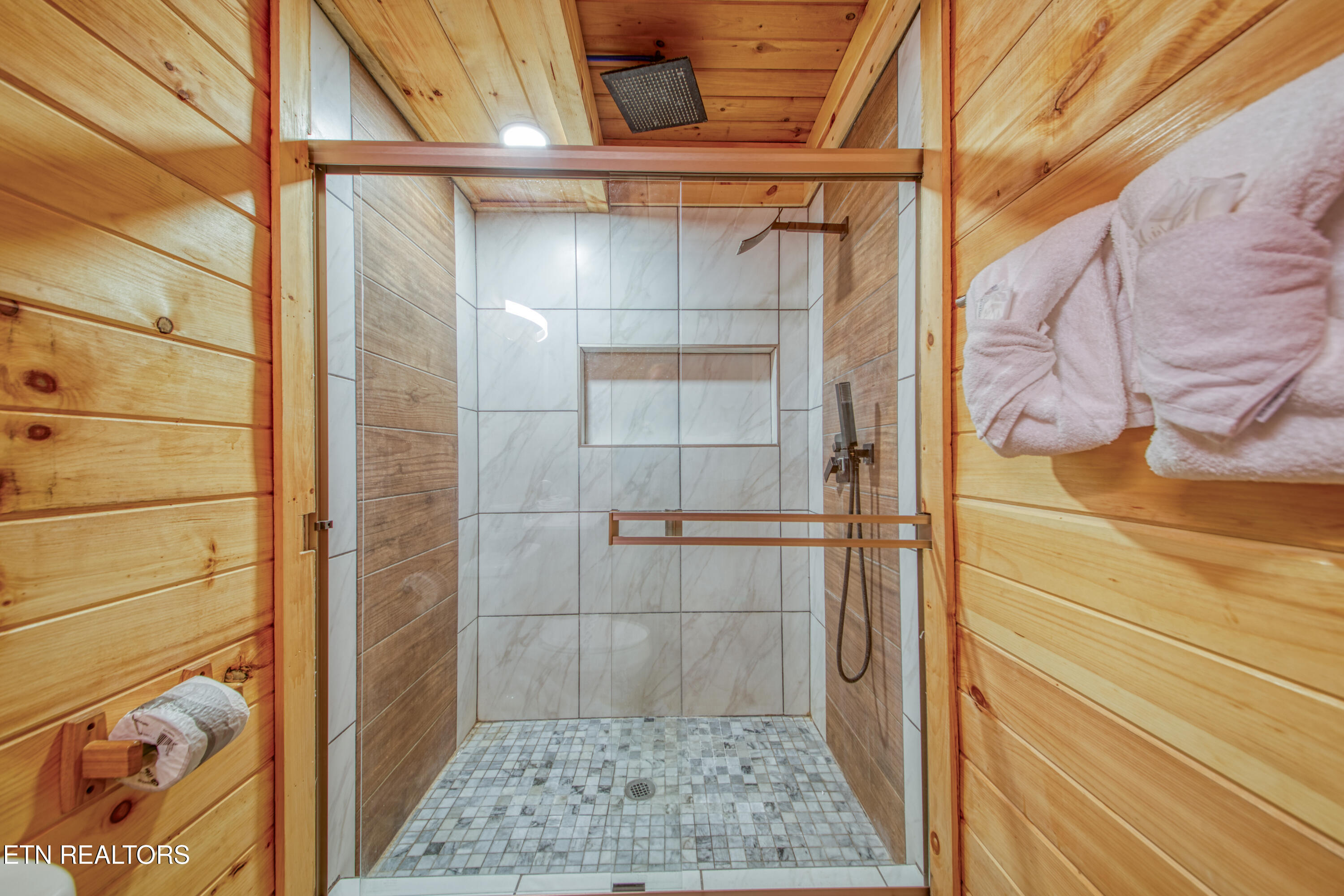 3079 Walden Ridge Road Sevierville, TN 37862 - Photo 11 of 18 0H3A0275_47