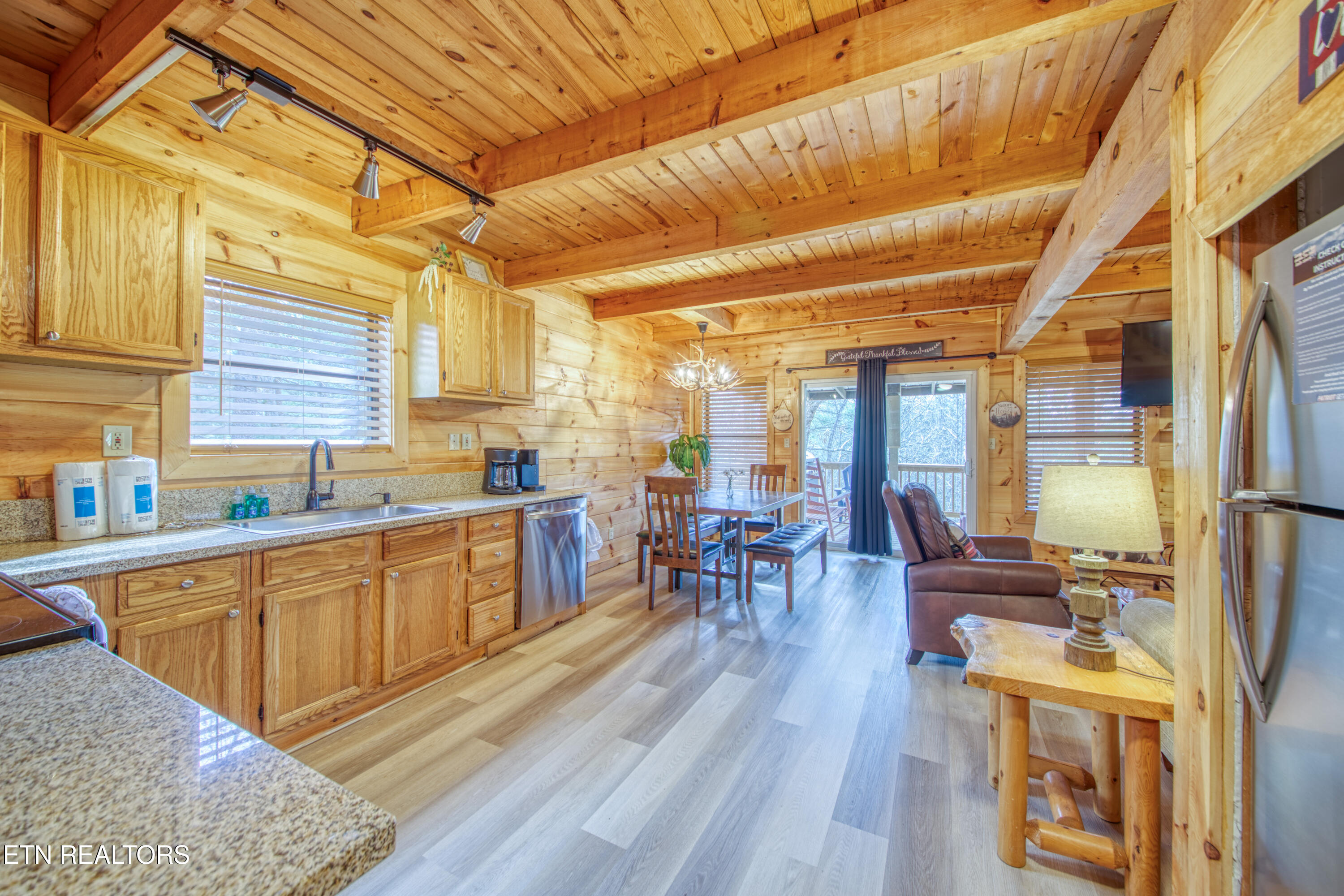 3079 Walden Ridge Road Sevierville, TN 37862 - Photo 7 of 18 0H3A0263_44