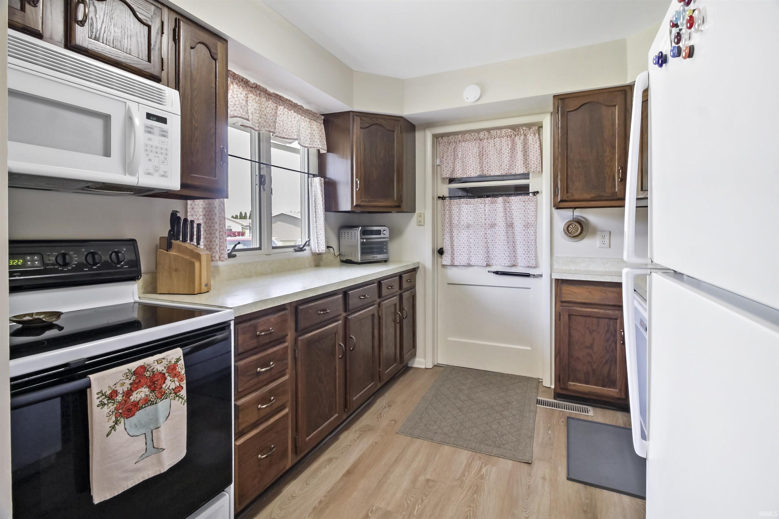 1805 West Kem Road Marion, IN 46952 - Photo 9 of 20 Gallery Image 9