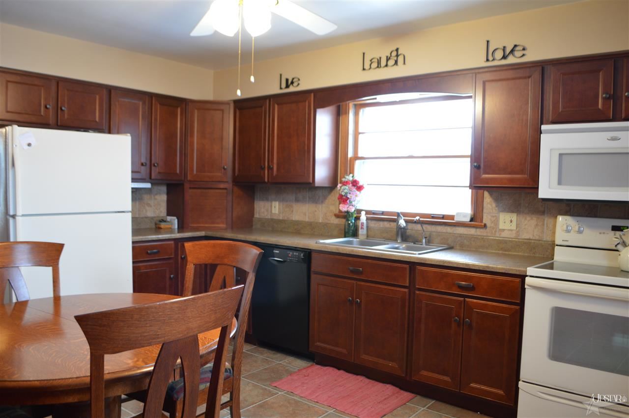 15825 Winchester Road Fort Wayne, IN 46819 - Photo 10 of 21