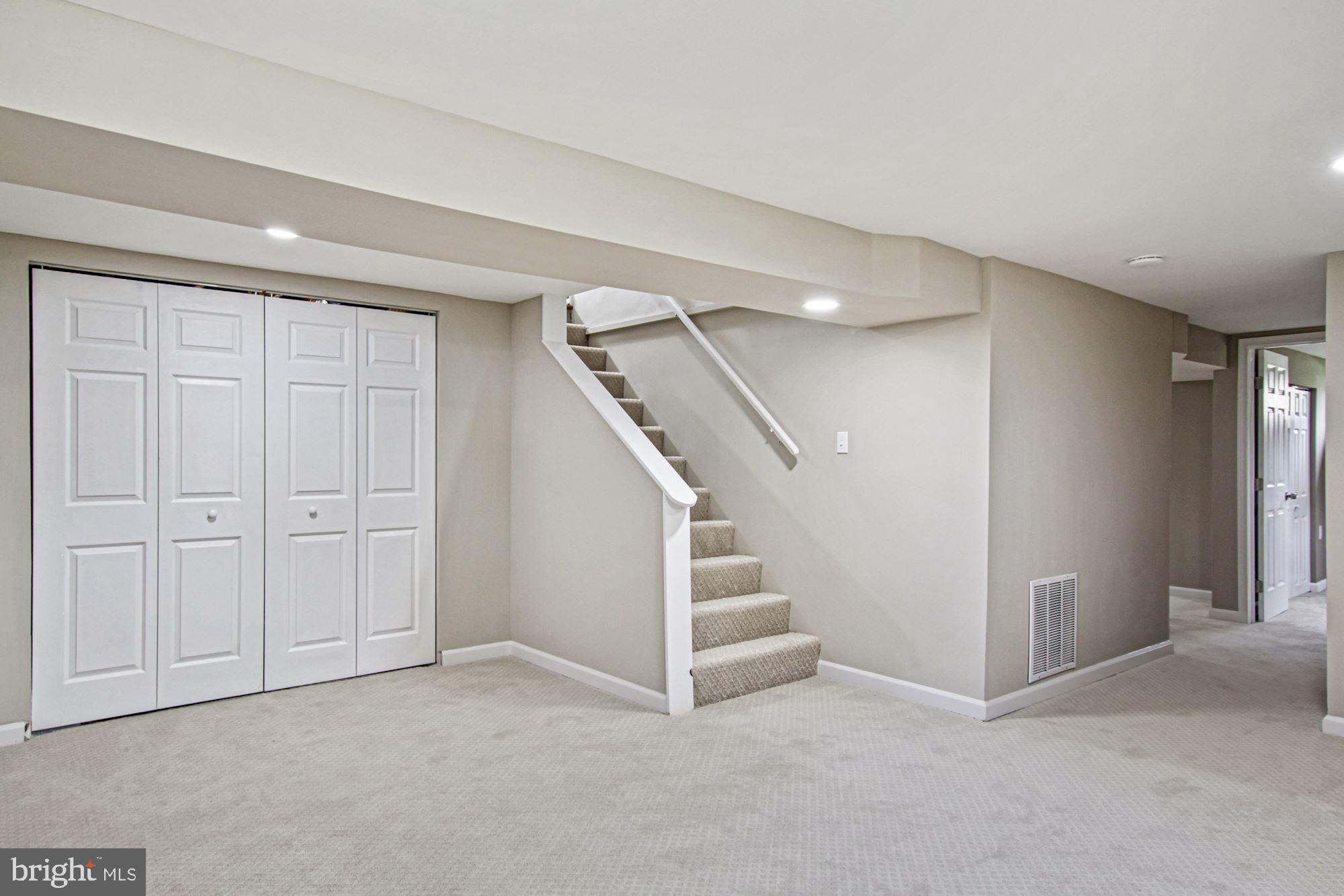 3814 Elmcroft Road Randallstown, MD 21133 - Photo 20 of 33 Family Room