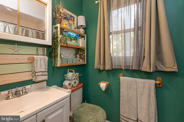 $304,900 | 88 Seafarer Lane, Ocean Pines, MD 21811