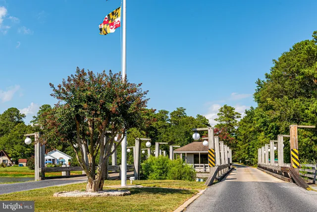 $304,900 | 88 Seafarer Lane, Ocean Pines, MD 21811