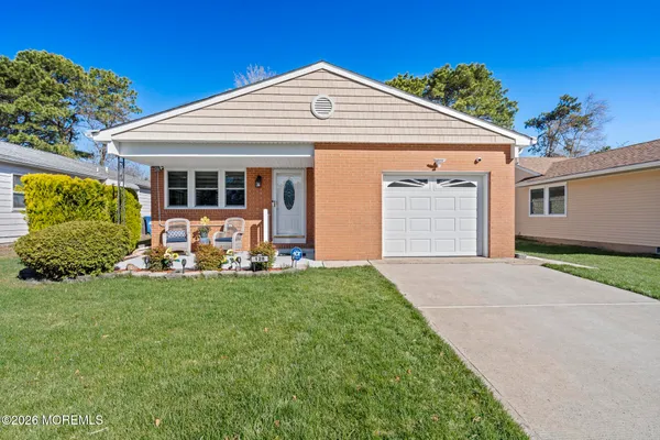 $379,000 | 128 Freeport Boulevard, Toms River, NJ 08757