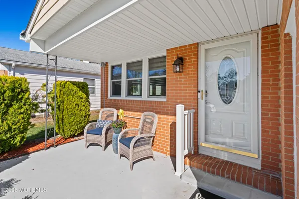$379,000 | 128 Freeport Boulevard, Toms River, NJ 08757