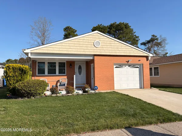 $379,000 | 128 Freeport Boulevard, Toms River, NJ 08757