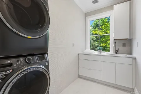 $3,395,000 | 83 Orchard Avenue, Rye, NY 10580