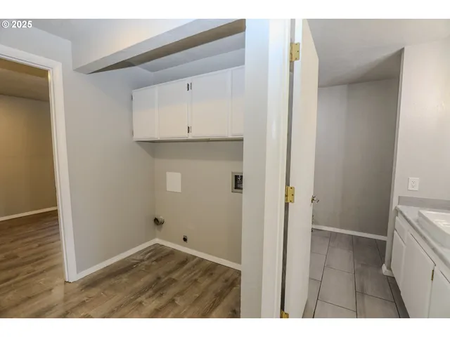 a view of empty room