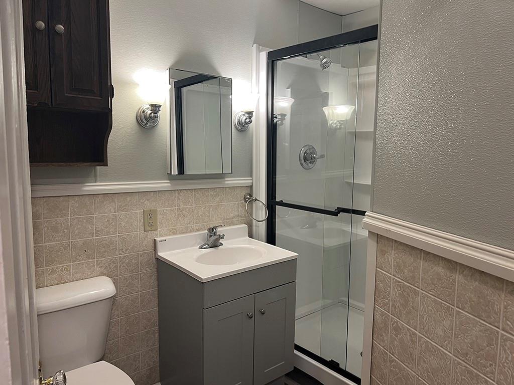 974 Church Street Indiana, PA 15701 - Photo 13 of 20 Bath