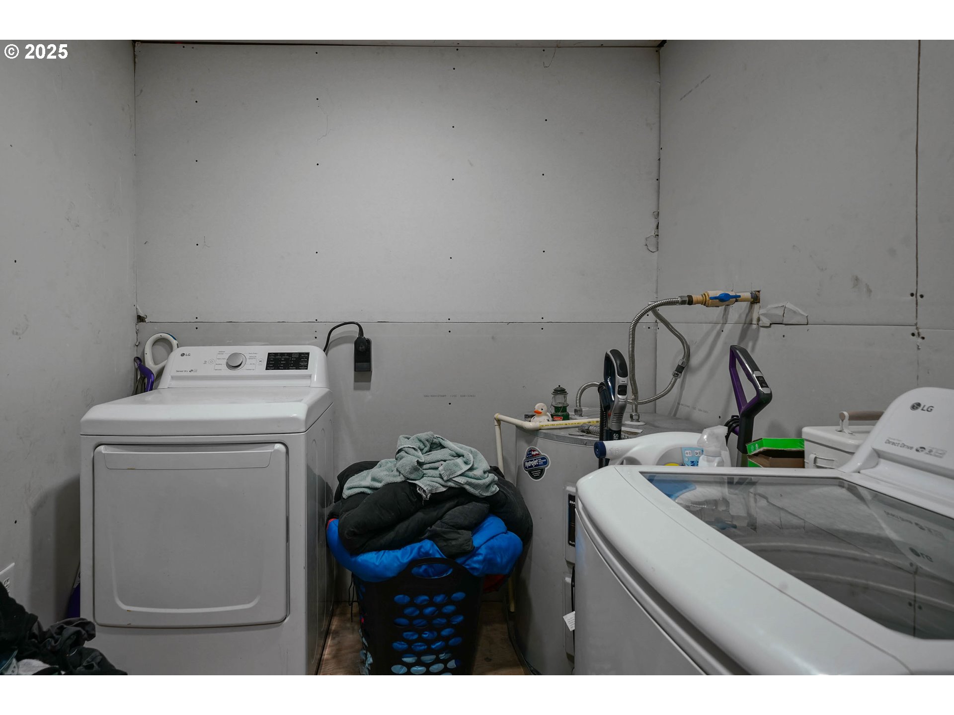 4435 Hazelgreen Road Northeast Salem, OR 97305 - Photo 20 of 34 Gallery Image 20
