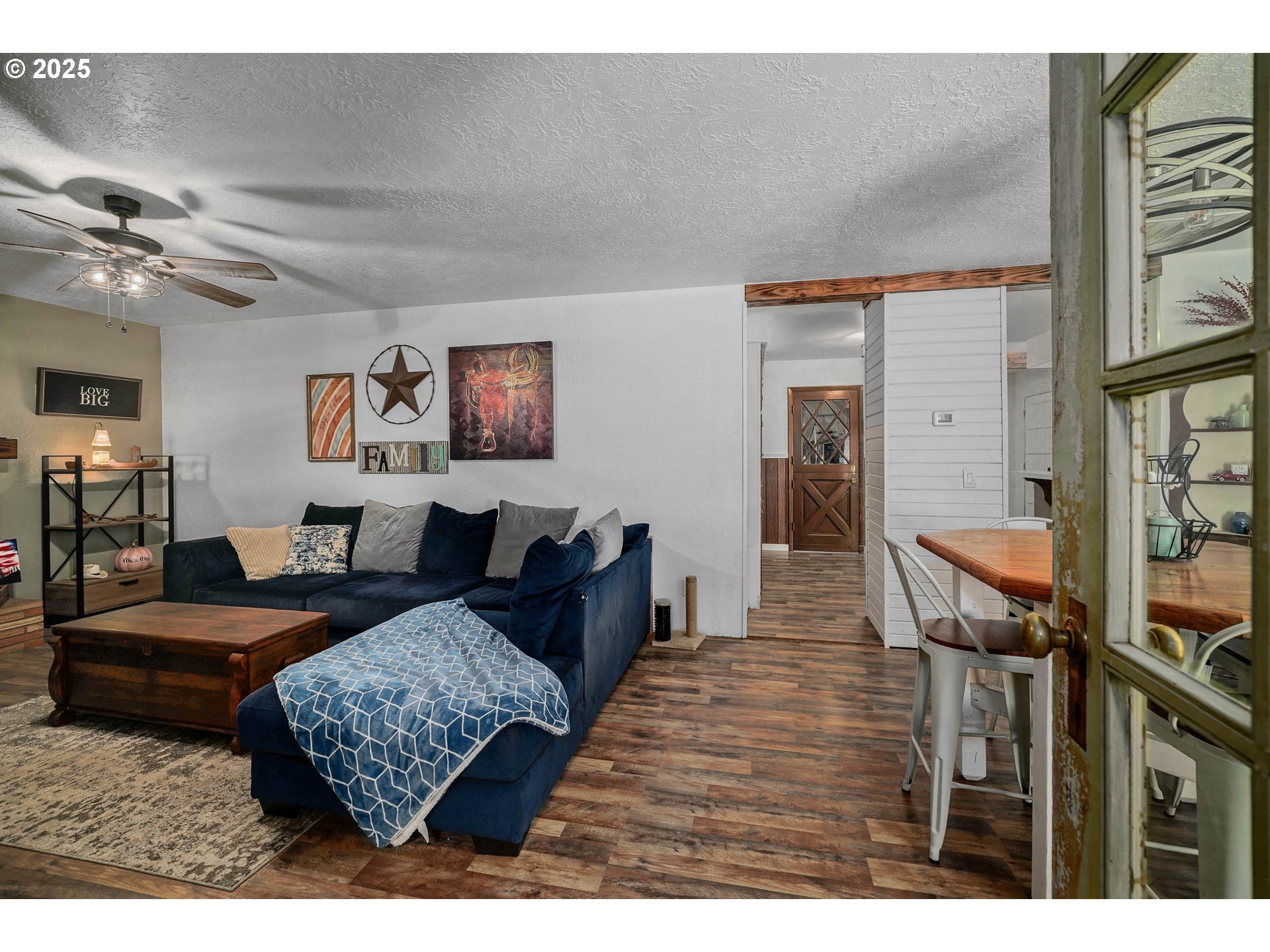 4435 Hazelgreen Road Northeast Salem, OR 97305 - Photo 6 of 34 Gallery Image 6