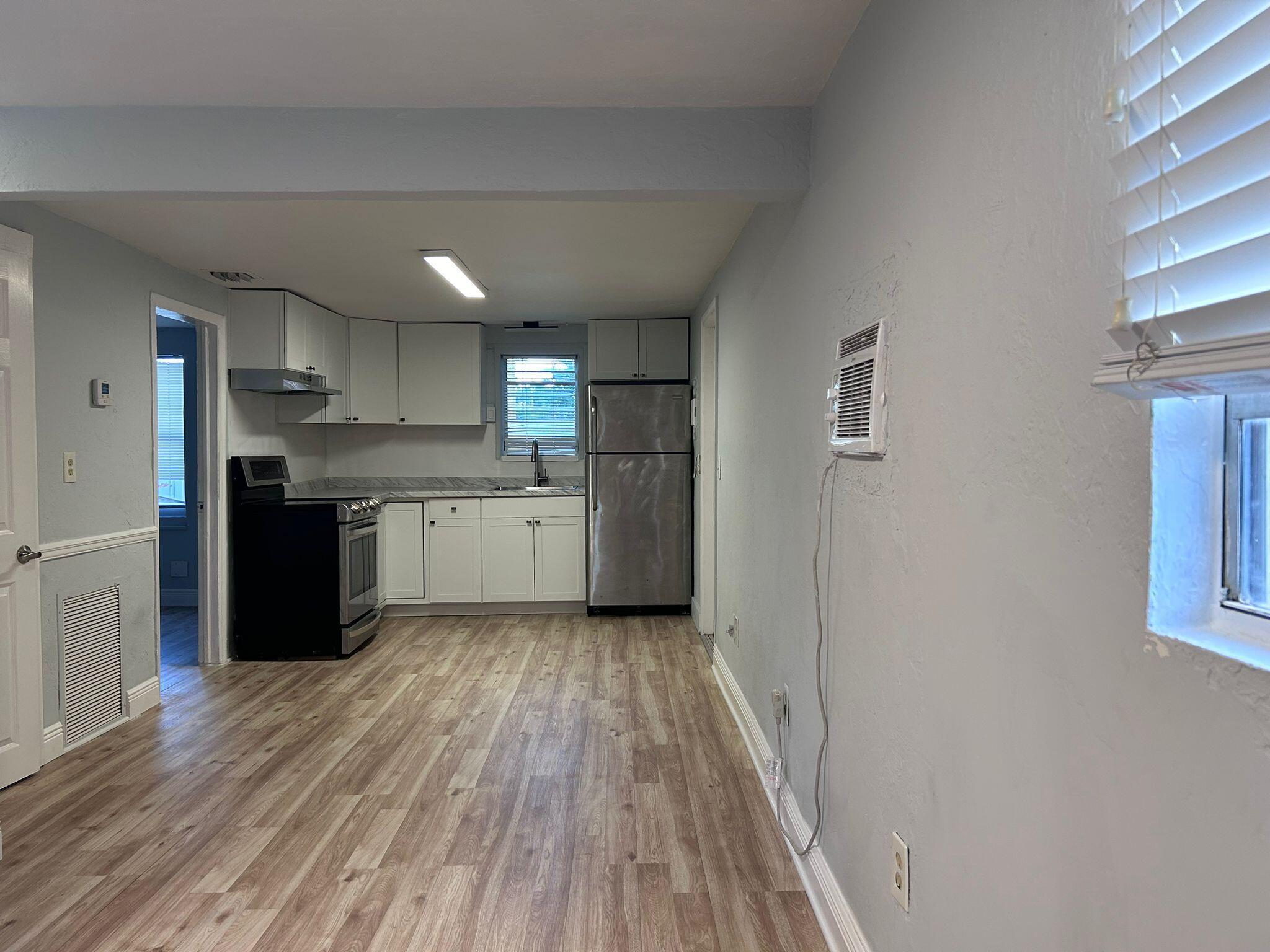3901 Lakewood Road, Unit A Palm Springs, FL 33461 - Photo 3 of 11 52cda282-429c-4963-816f-6a0cd72be2bd