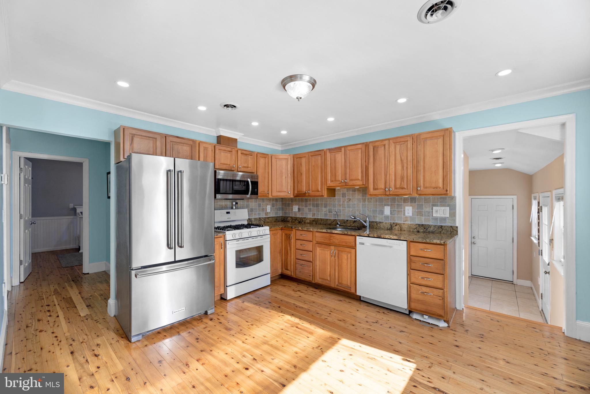 502 Westminister Road Edgewater, MD 21037 - Photo 9 of 37