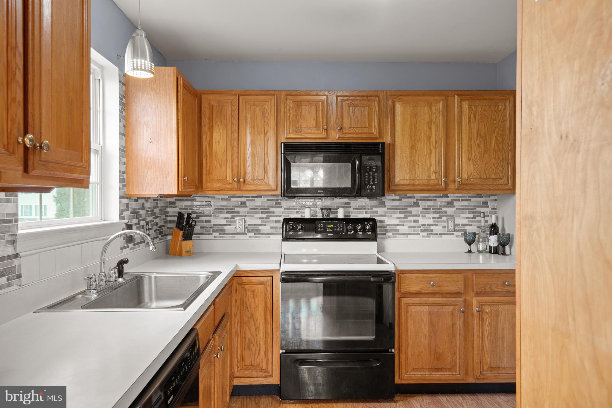 49 Tupelo Street Lititz, PA 17543 - Photo 11 of 35