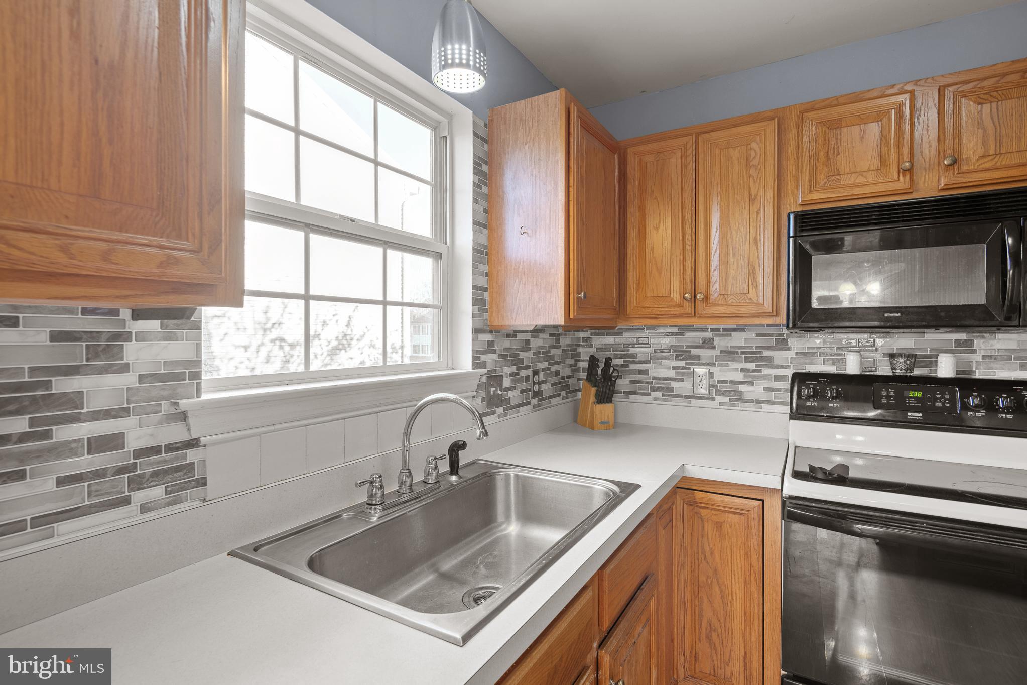 49 Tupelo Street Lititz, PA 17543 - Photo 12 of 35