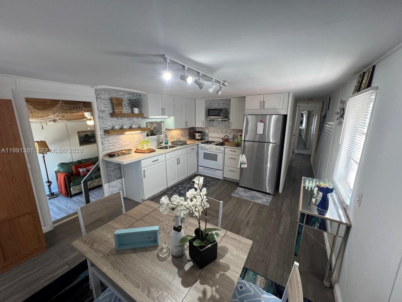 Key Largo Key Largo, FL 33037 - Photo 24 of 93