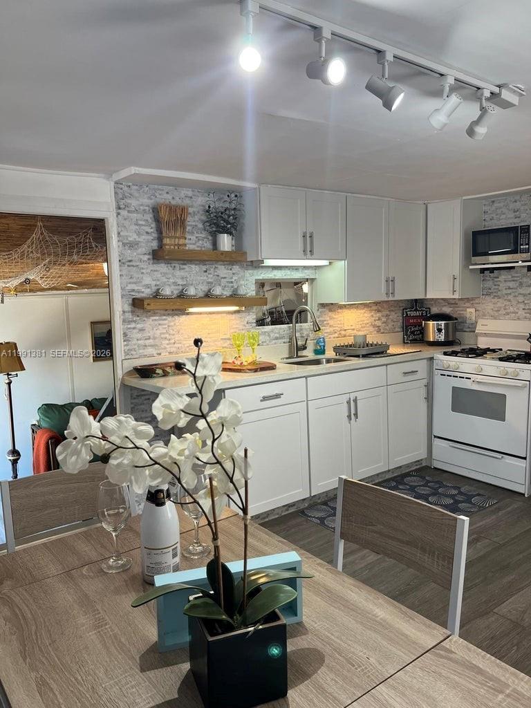 Key Largo Key Largo, FL 33037 - Photo 26 of 93