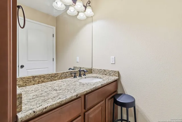 $499,000 | 2450 Grandview Place, Canyon Lake, TX 78133