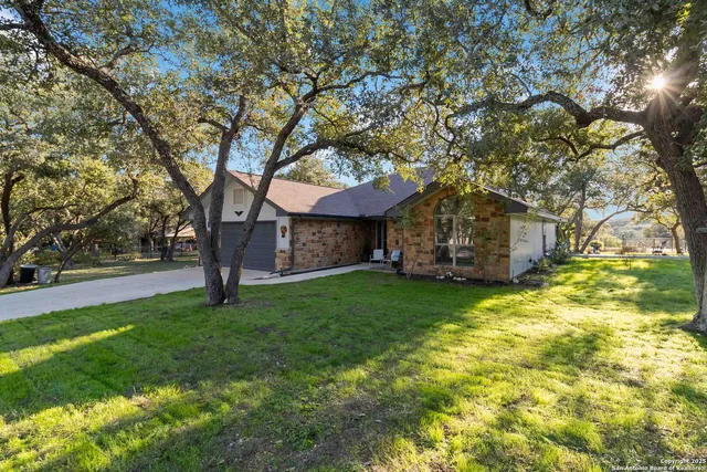 $499,000 | 2450 Grandview Place, Canyon Lake, TX 78133