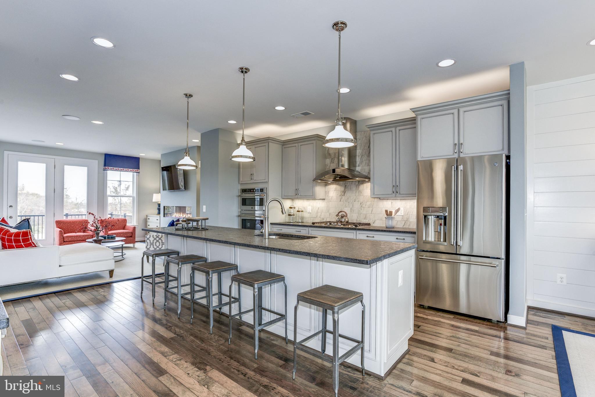 25398 Reed Orchard Terrace Chantilly, VA 20152 - Photo 2 of 17 Gallery Image 2