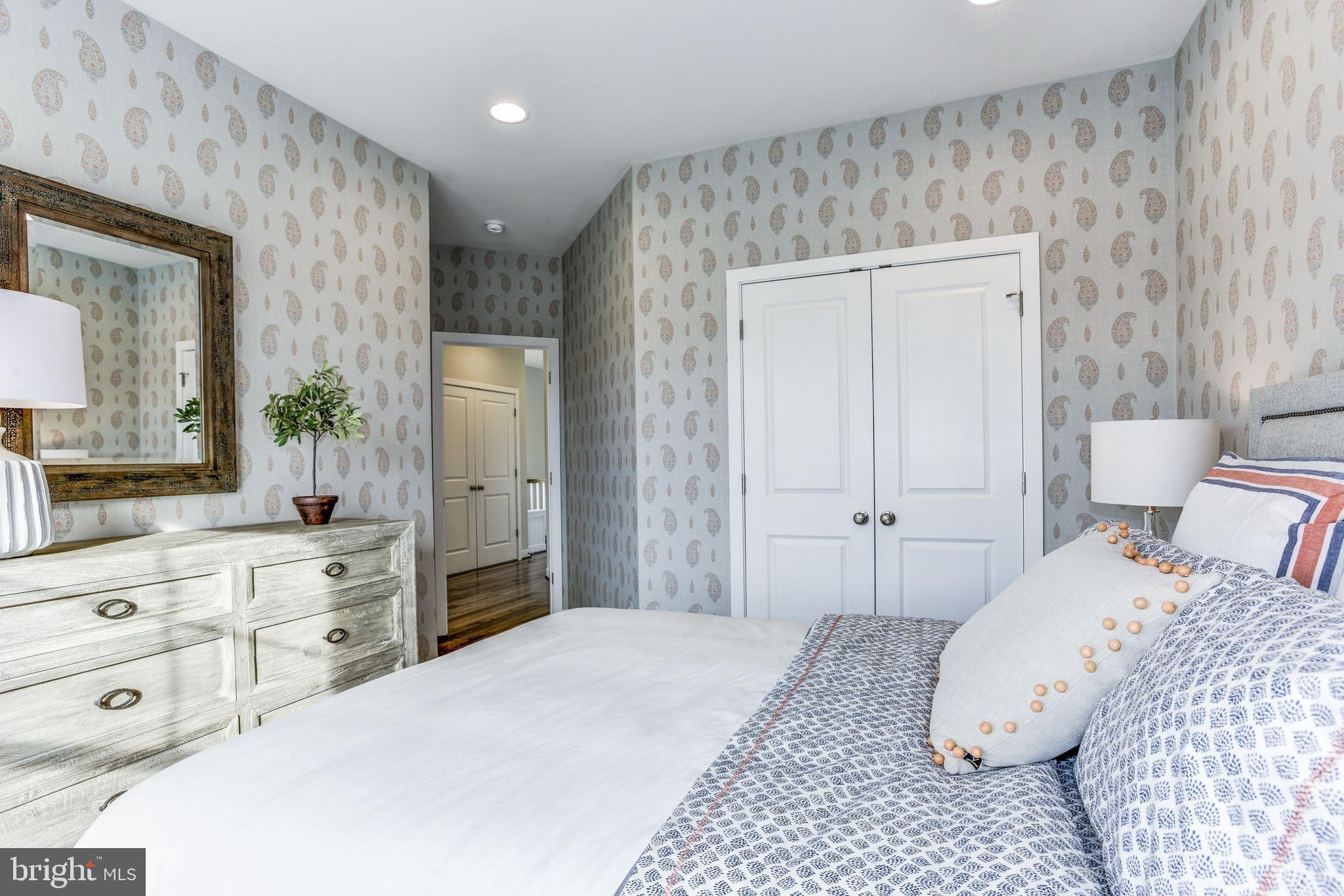 25398 Reed Orchard Terrace Chantilly, VA 20152 - Photo 13 of 17 Gallery Image 13