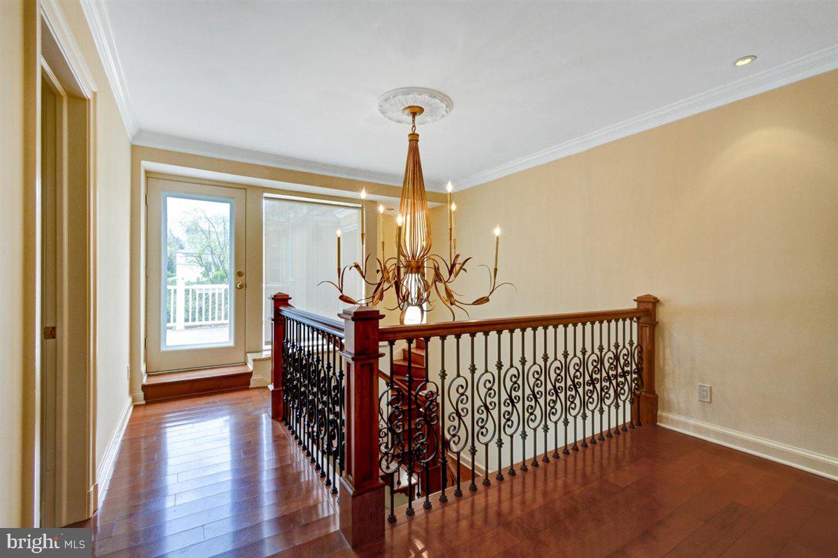 204 Primrose Street Chevy Chase, MD 20815 - Photo 12 of 38