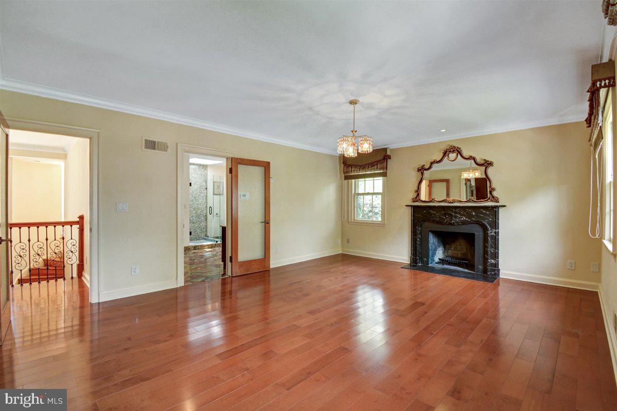 204 Primrose Street Chevy Chase, MD 20815 - Photo 13 of 38