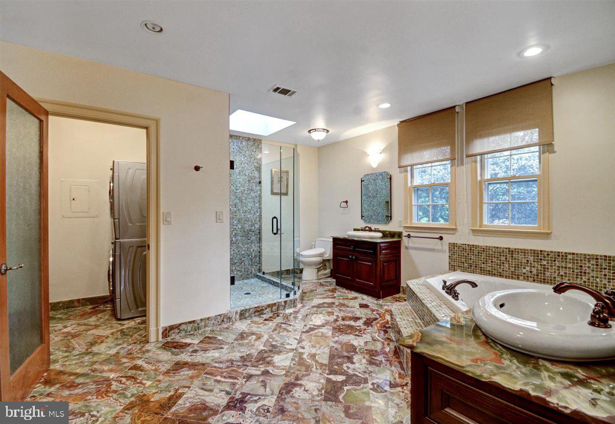 204 Primrose Street Chevy Chase, MD 20815 - Photo 15 of 38