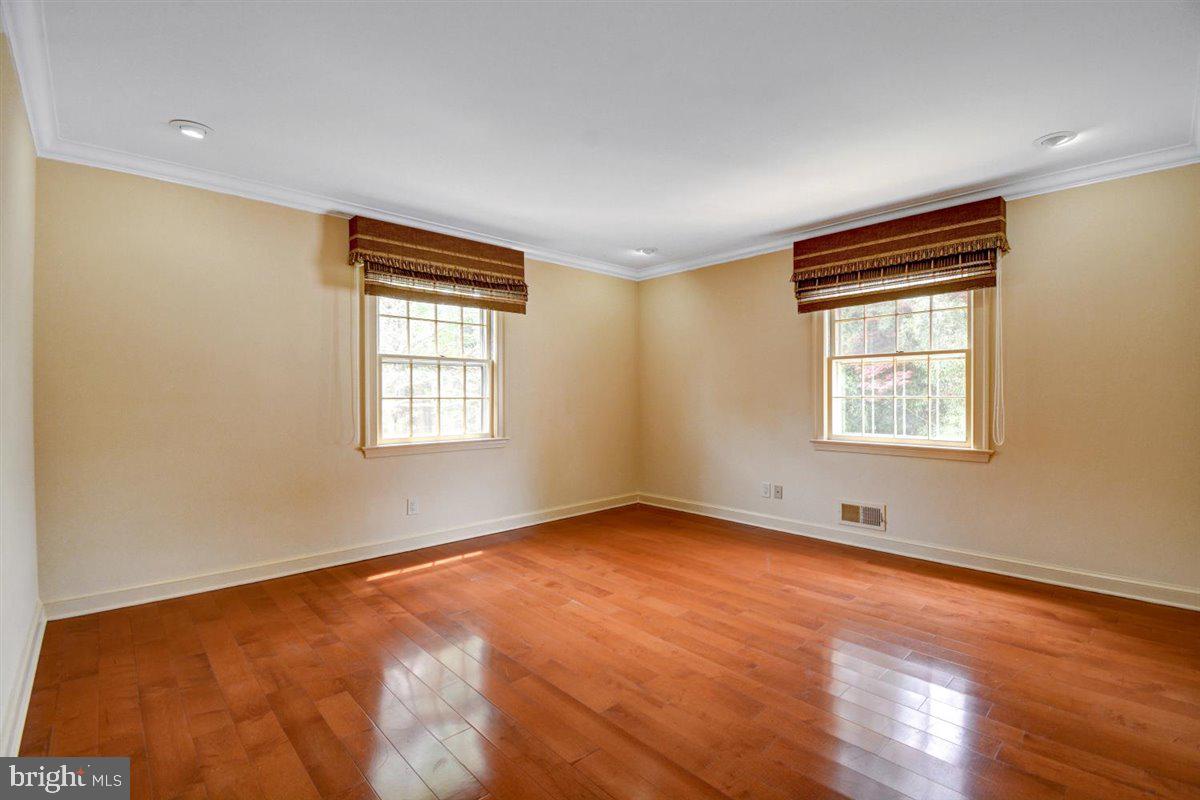 204 Primrose Street Chevy Chase, MD 20815 - Photo 18 of 38