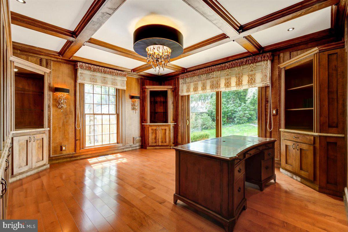 204 Primrose Street Chevy Chase, MD 20815 - Photo 6 of 38