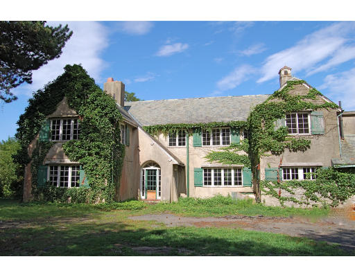 17 Foster Street Marblehead, MA 01945 - Photo 1 of 1 Gallery Image 1