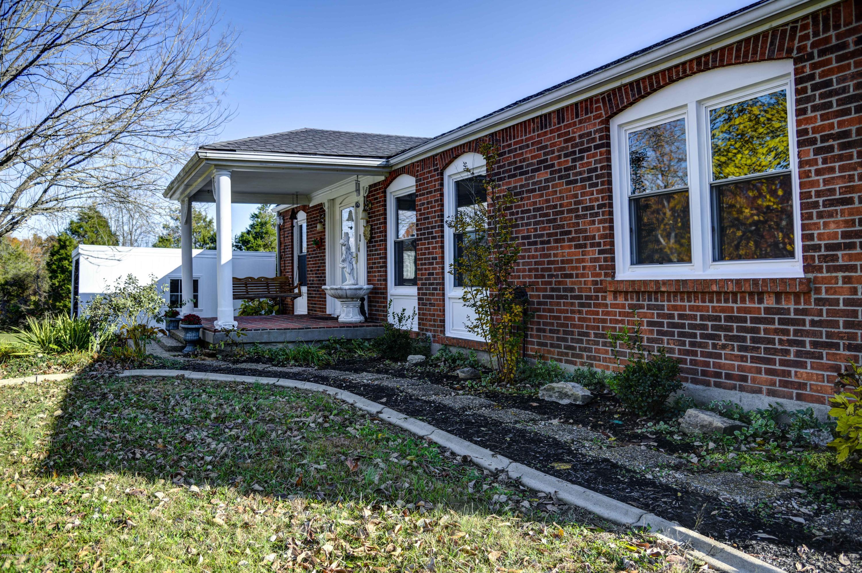 6208 Chenoweth Run Road Louisville, KY 40299 - Photo 6 of 61 BryceNov-39